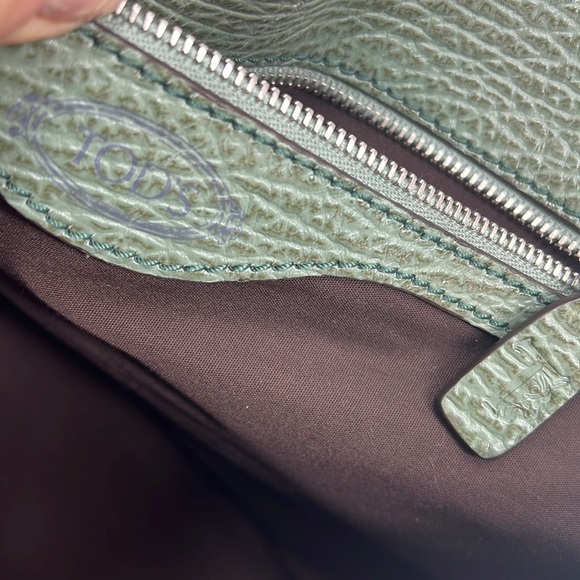 Tod’s Suede and Pebbled Leather Flat Back Shoulder Bag - Picture 12 of 13